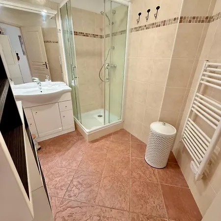 Les Pins - 2 People - Close To Beaches And Shops * ז'ואן-לה-פינס