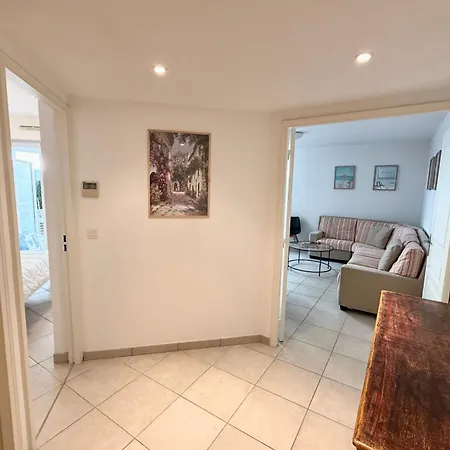 Les Pins - 2 People - Close To Beaches And Shops בית נופש *