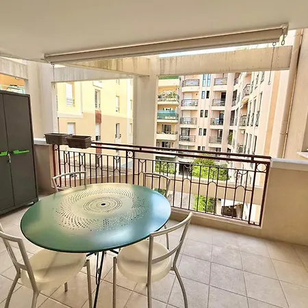 Les Pins - 2 People - Close To Beaches And Shops בית נופש *