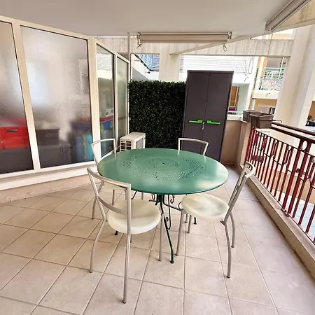 Les Pins - 2 People - Close To Beaches And Shops בית נופש ז'ואן-לה-פינס