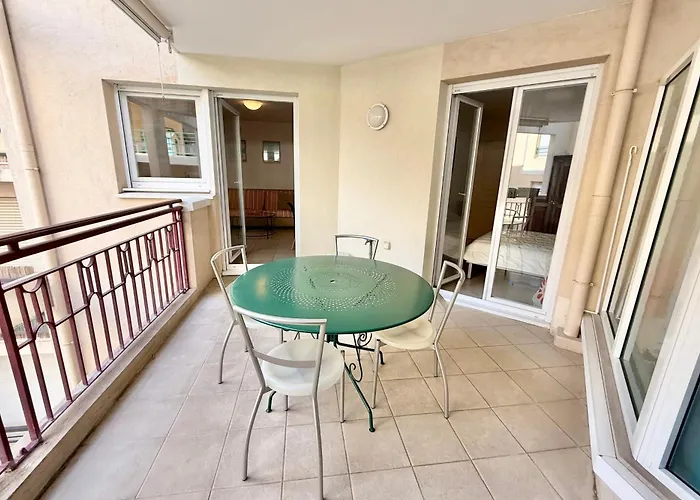 Les Pins - 2 People - Close To Beaches And Shops Juan-les-Pins